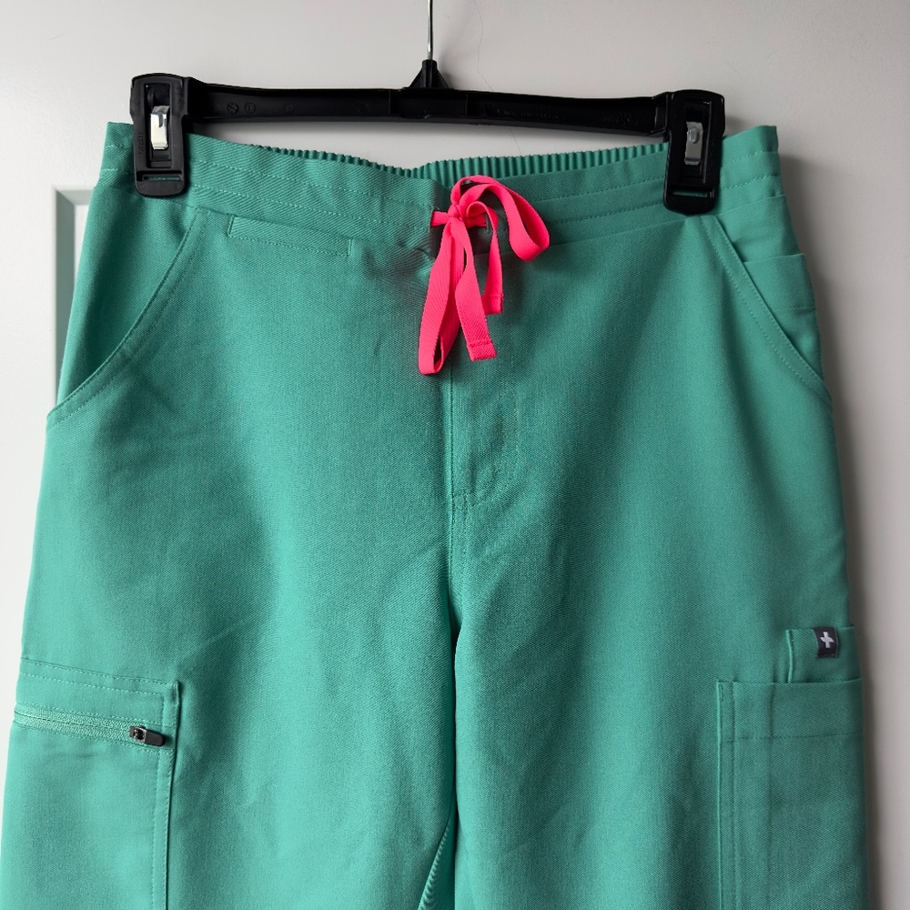Yola Skinny Scrub Pants™